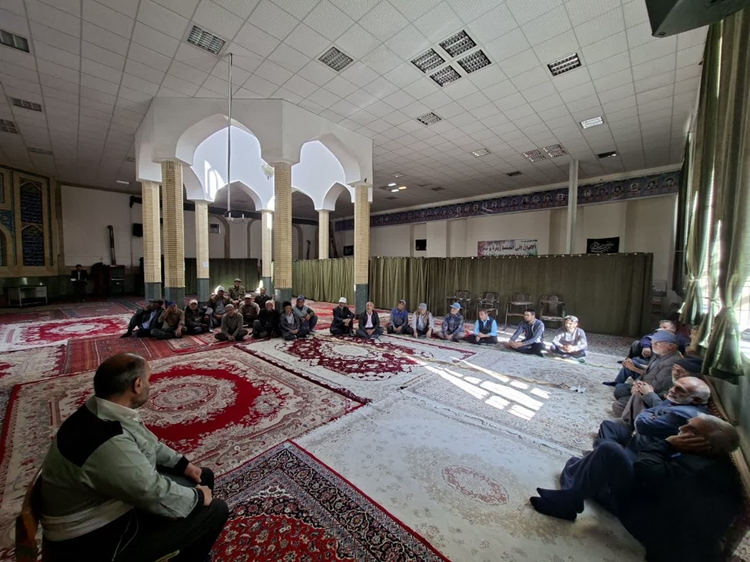 برگزاری کلاس آموزشی توجیهی با دامداران مرکز جمع آوری شیر غلامان